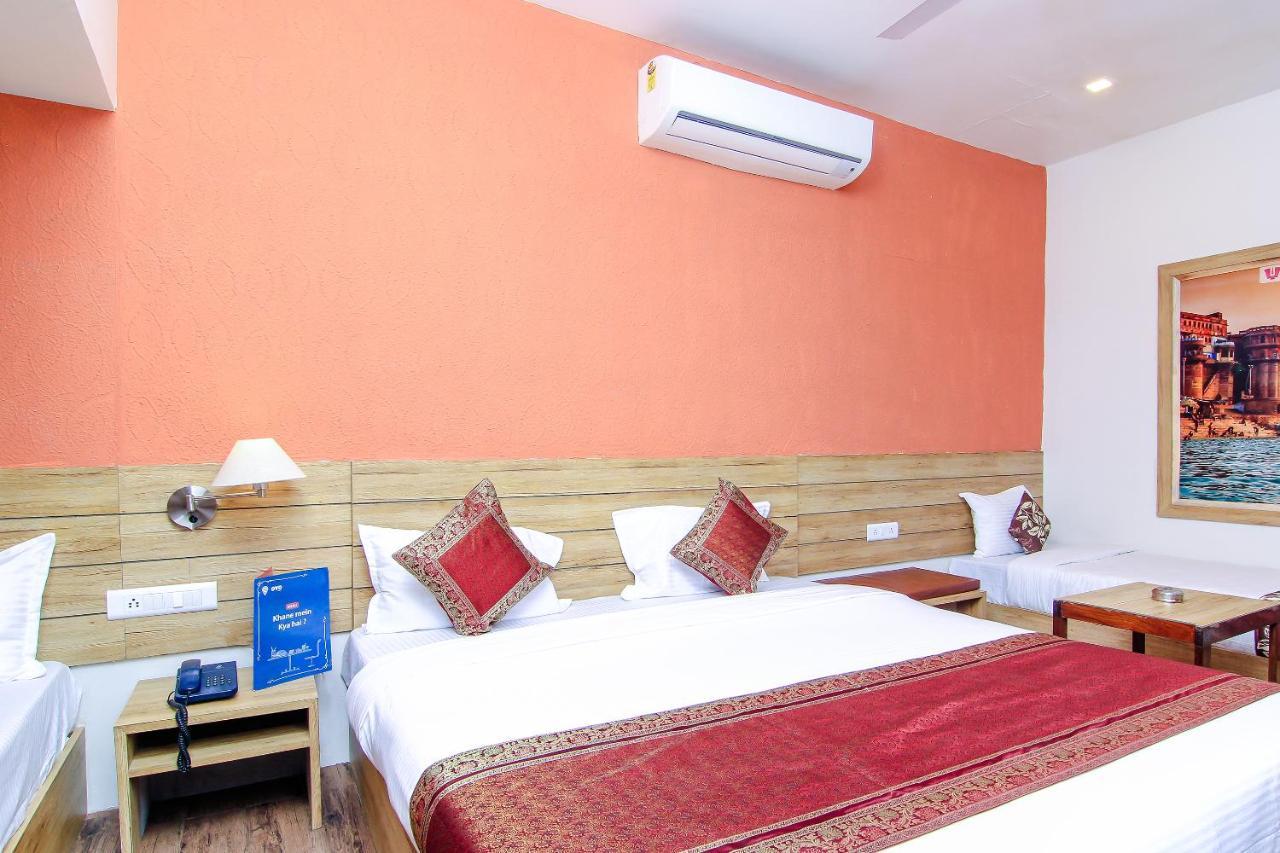 Hotel R B International Varanasi Bagian luar foto